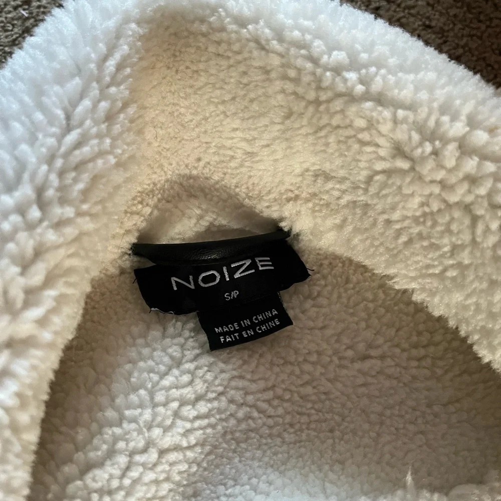 Noize Women’s Coat - Picture 4 of 4